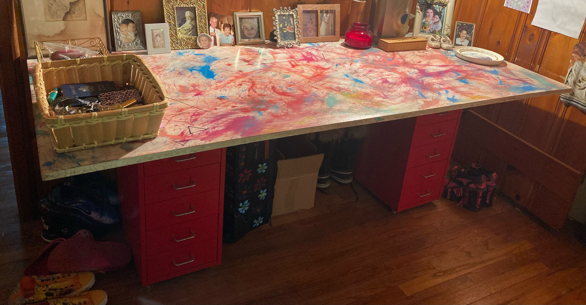 Hand_Painted_Furniture-048