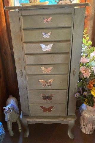 Hand_Painted_Furniture-006